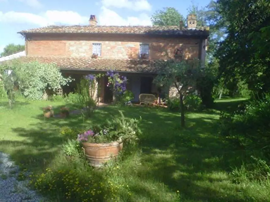 Immagine 7 di Rustico / casale in vendita  a Altopascio