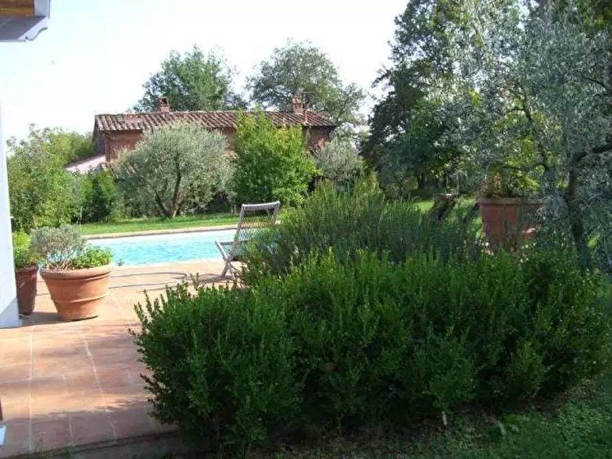 Immagine 10 di Rustico / casale in vendita  a Altopascio