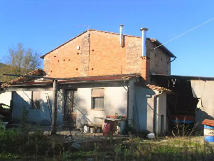 Immagine 1 di Rustico / casale in vendita  a Capannori