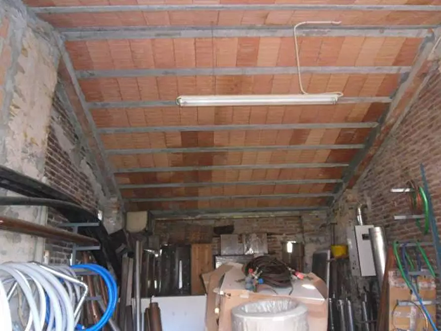 Immagine 7 di Rustico / casale in vendita  a Capannori