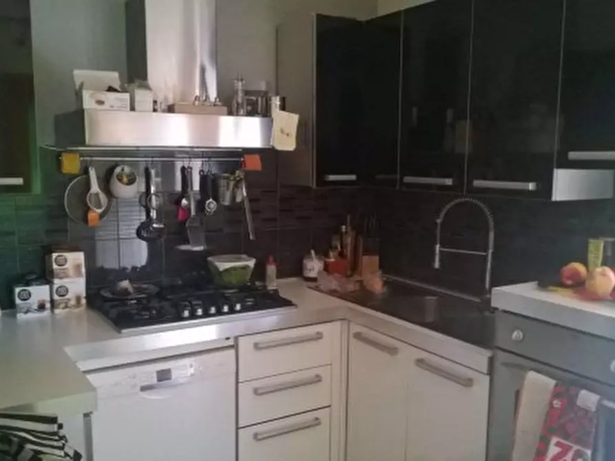 Immagine 8 di Villa in vendita  a Cascina