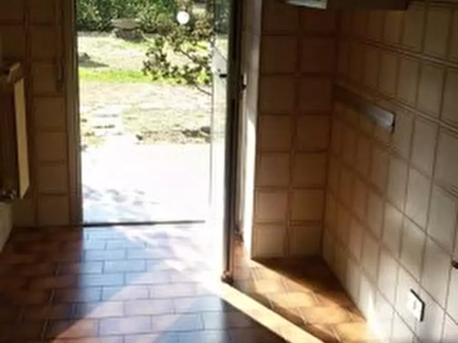 Immagine 8 di Appartamento in vendita  a Carrara