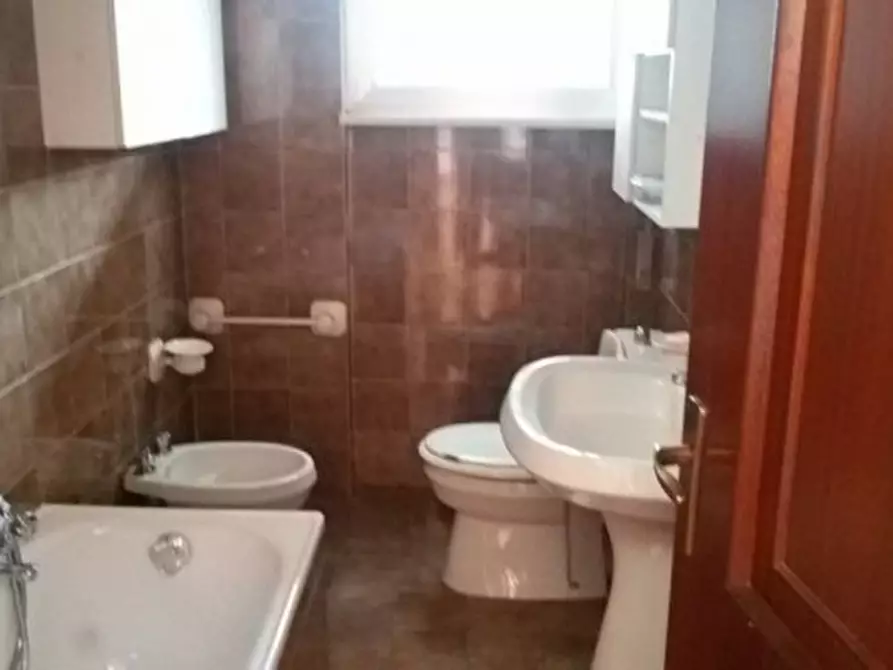 Immagine 6 di Appartamento in vendita  a Carrara