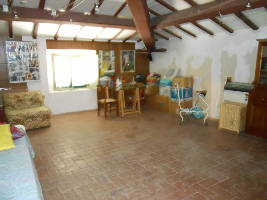 Immagine 9 di Terratetto in vendita  a Vecchiano