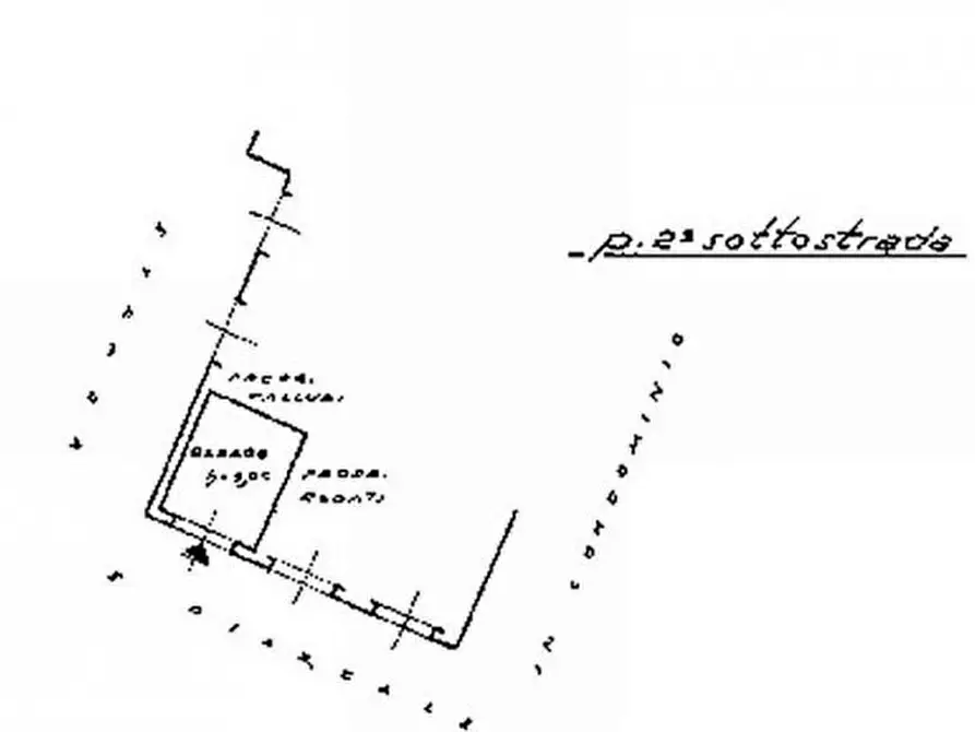 Immagine 12 di Appartamento in vendita  a Siena