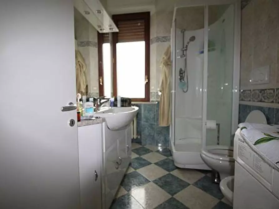 Immagine 9 di Appartamento in vendita  a Siena