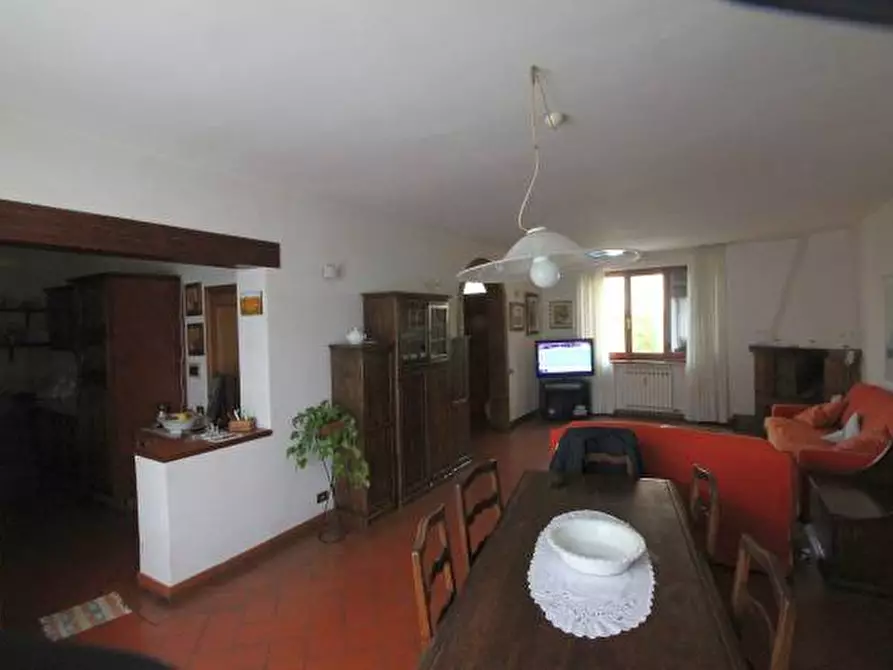 Immagine 5 di Appartamento in vendita  a Colle Di Val D'elsa