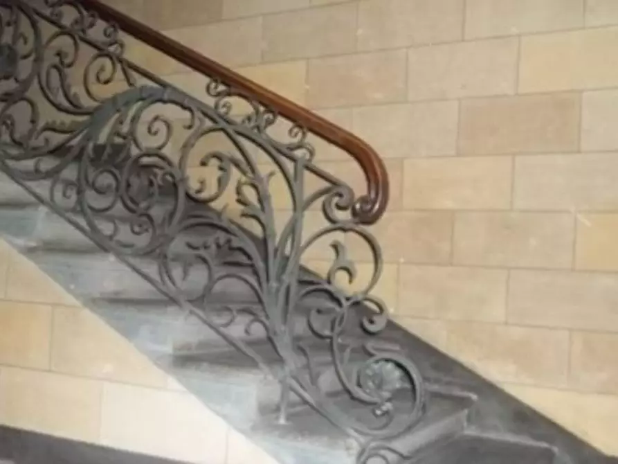 Immagine 17 di Villa in vendita  a Siena