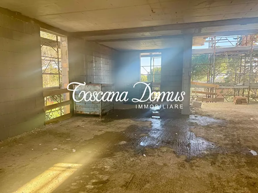 Immagine 4 di Casa trifamiliare in vendita  a Siena