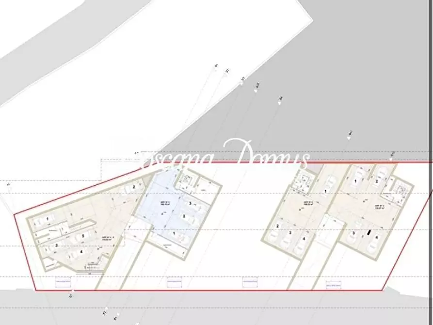 Immagine 11 di Casa trifamiliare in vendita  a Siena