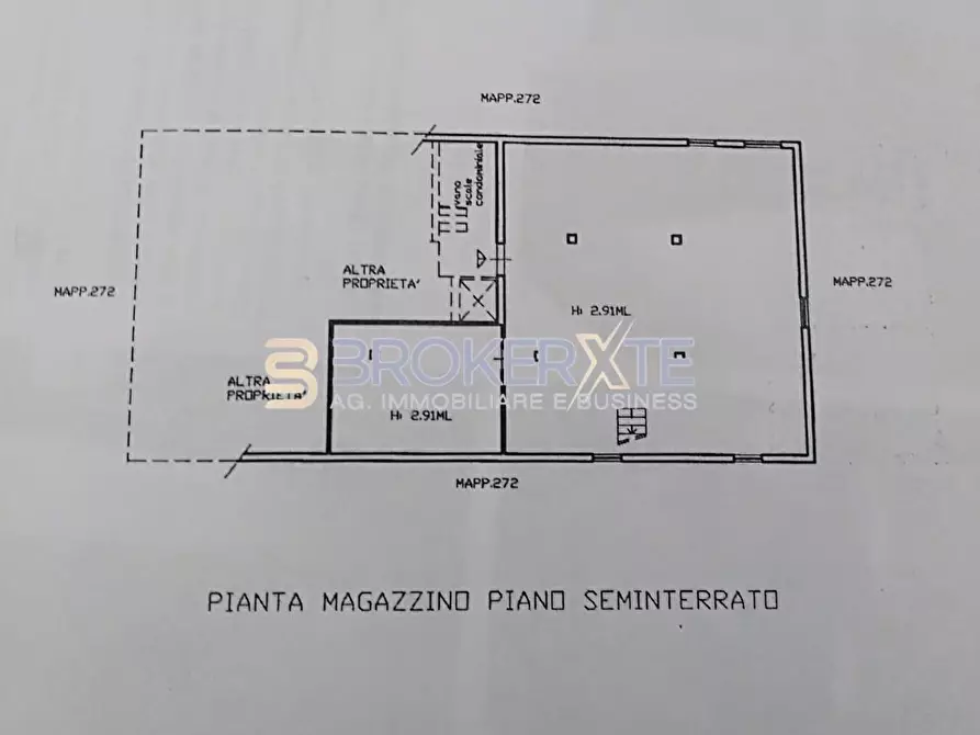 Immagine 2 di Magazzino in vendita  a Carrara