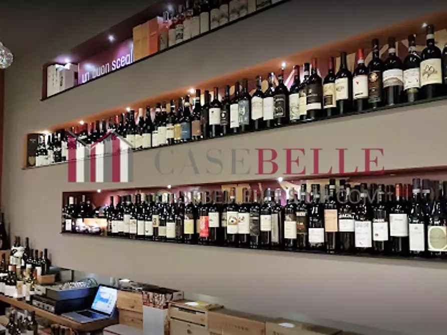 Immagine 1 di Bar / Ristorante in vendita  a Massa