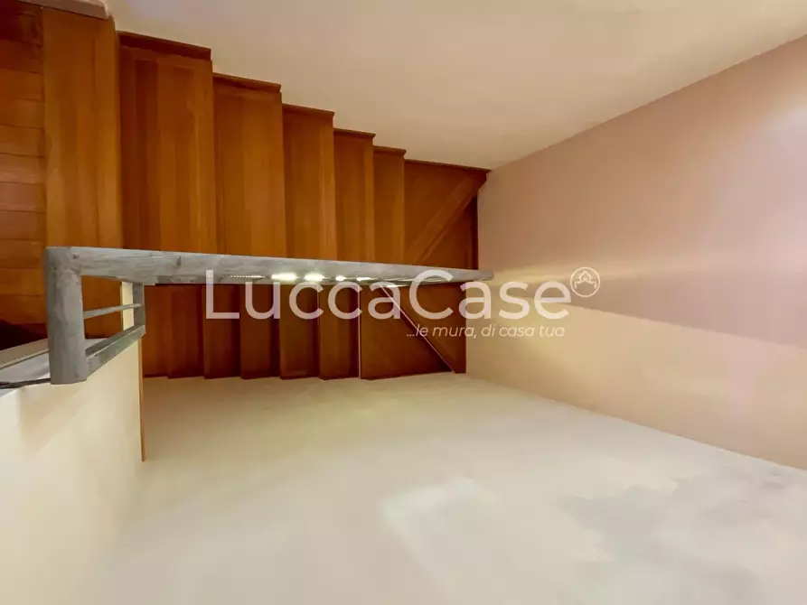 Immagine 15 di Rustico / casale in vendita  a Camaiore