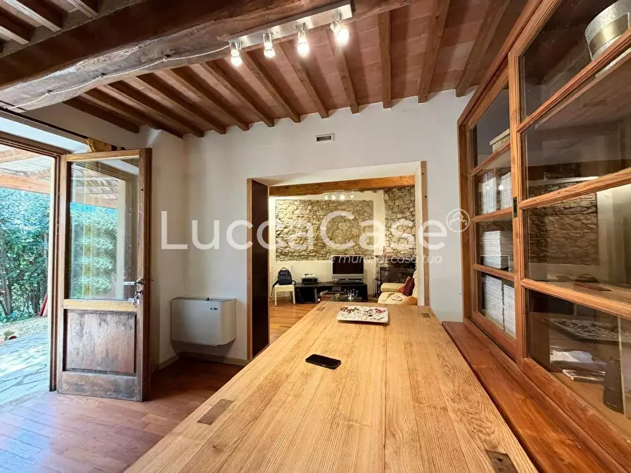 Immagine 6 di Rustico / casale in vendita  a Camaiore