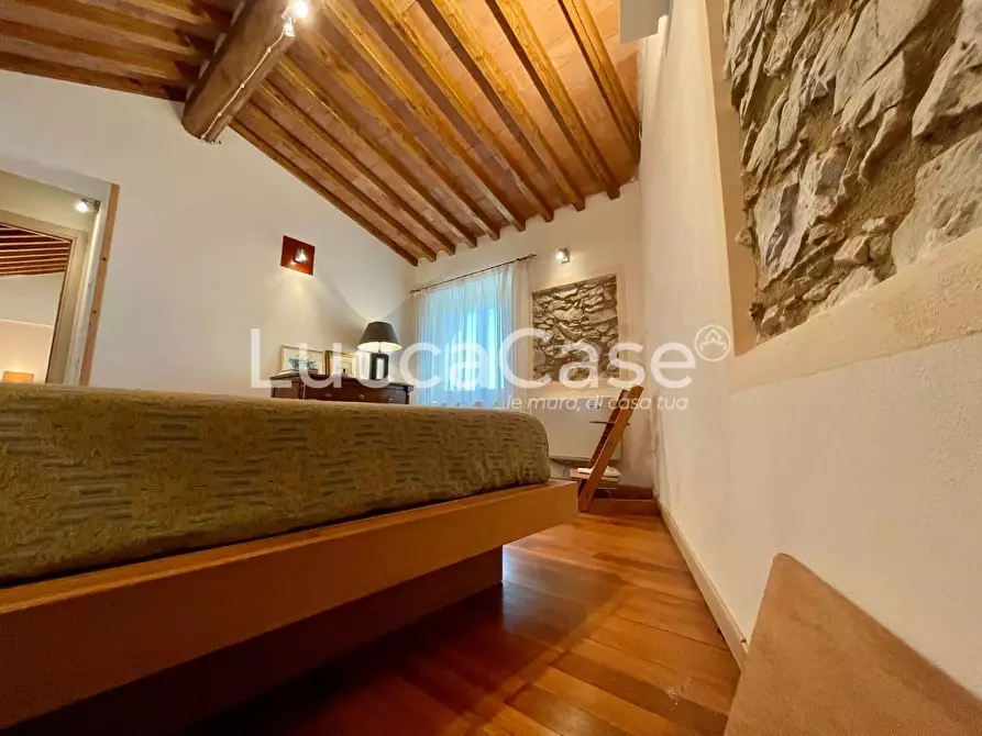 Immagine 22 di Rustico / casale in vendita  a Camaiore