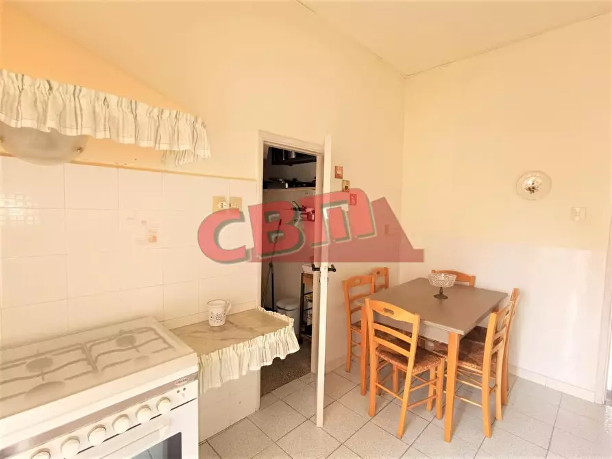 Immagine 9 di Appartamento in vendita  a Livorno