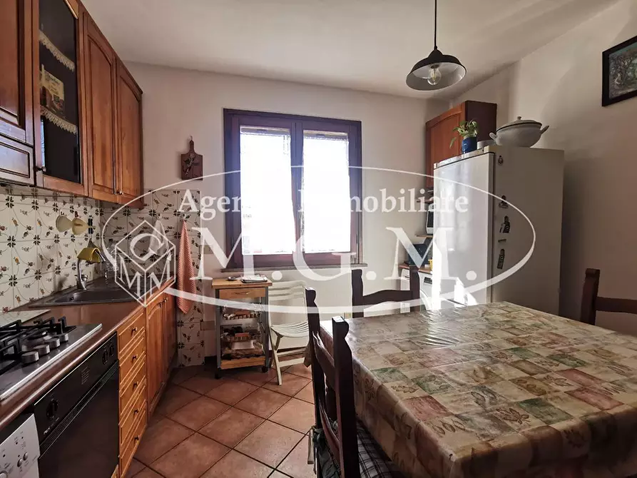 Immagine 10 di Appartamento in vendita  a Santa Maria A Monte