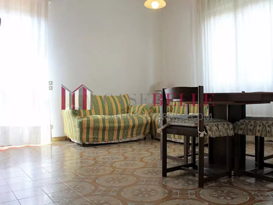 Immagine 5 di Villa in vendita  a Pietrasanta