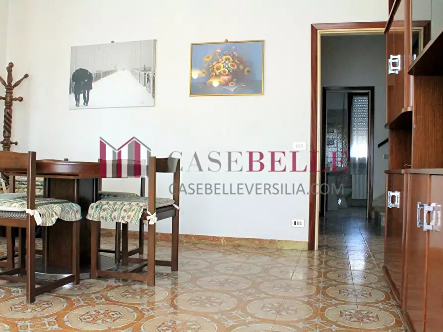 Immagine 7 di Villa in vendita  a Pietrasanta