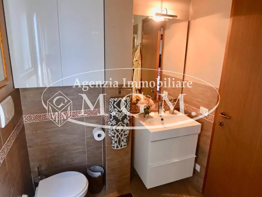 Immagine 19 di Appartamento in vendita  a Pontedera