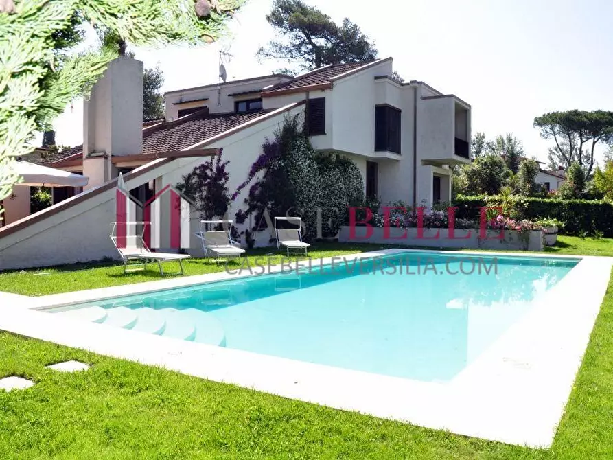 Immagine 54 di Villa in affitto  a Forte Dei Marmi