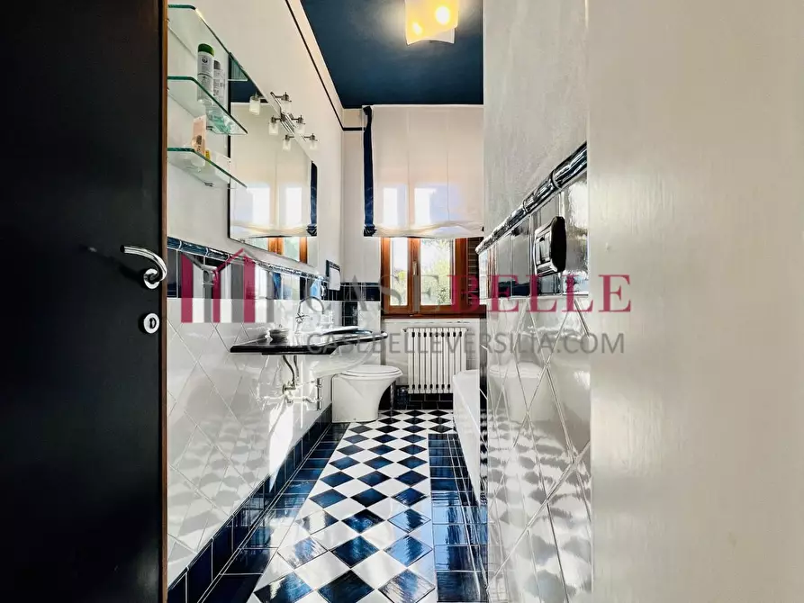 Immagine 29 di Villa in affitto  a Forte Dei Marmi