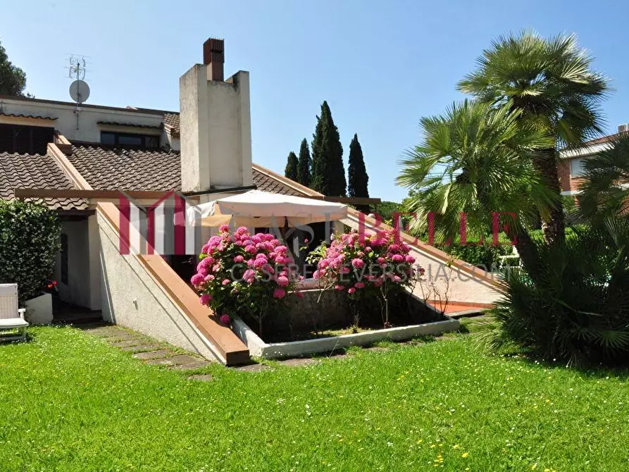Immagine 55 di Villa in affitto  a Forte Dei Marmi