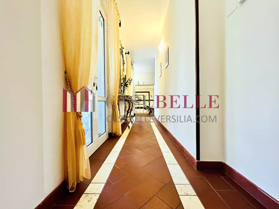 Immagine 31 di Casa indipendente in vendita  a Forte Dei Marmi