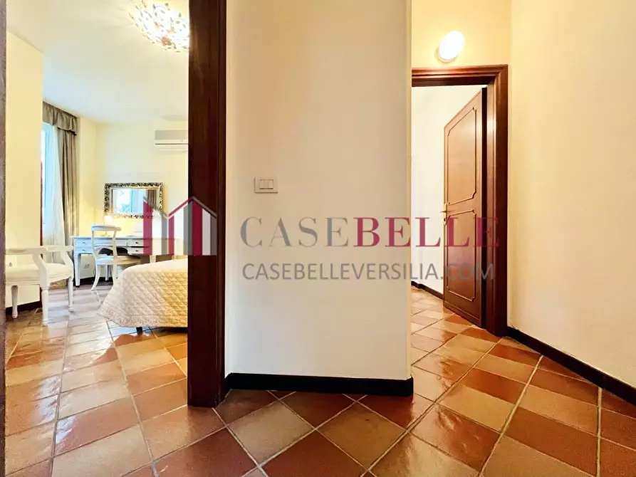 Immagine 36 di Casa indipendente in vendita  a Forte Dei Marmi