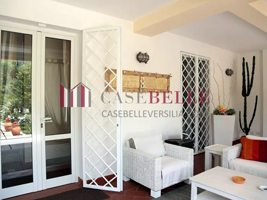 Immagine 6 di Casa indipendente in vendita  a Forte Dei Marmi