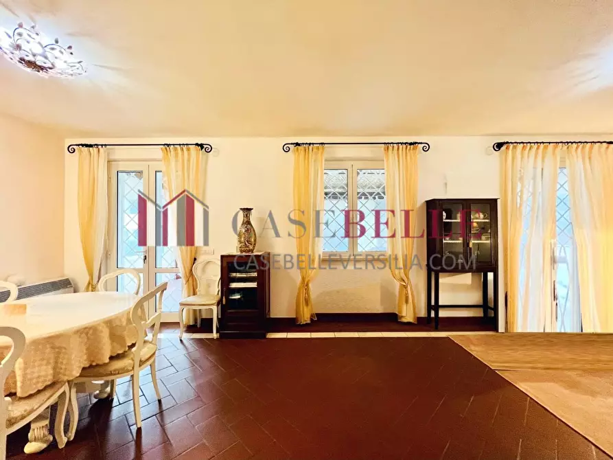 Immagine 15 di Casa indipendente in vendita  a Forte Dei Marmi