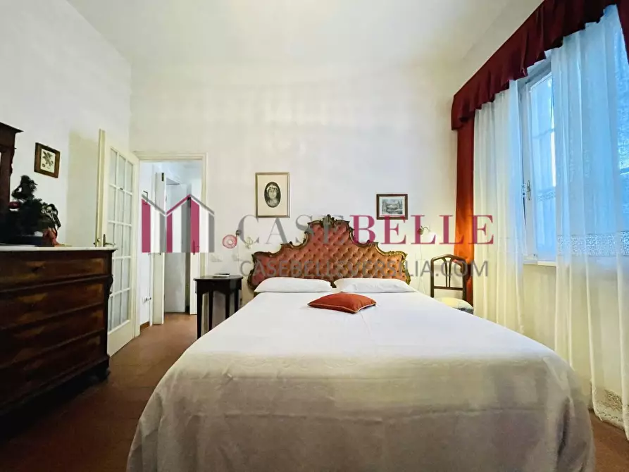 Immagine 65 di Villa in vendita  a Viareggio