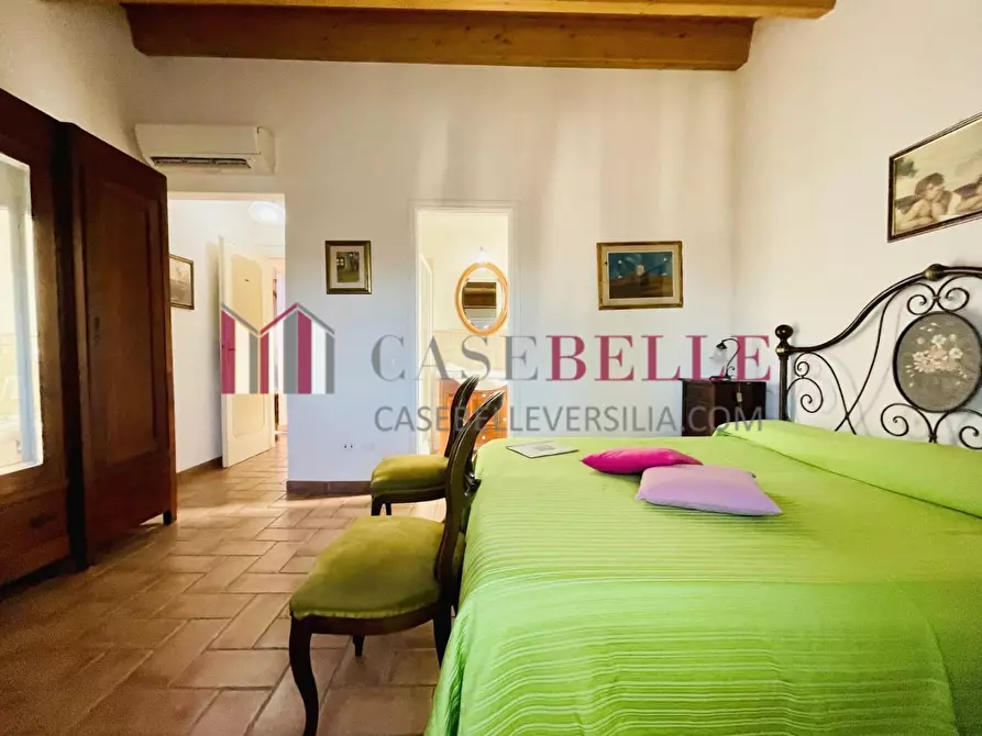Immagine 57 di Villa in vendita  a Viareggio