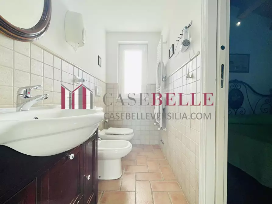 Immagine 59 di Villa in vendita  a Viareggio