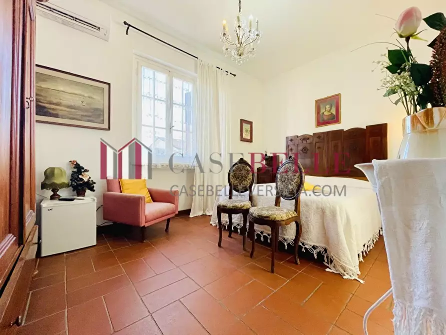 Immagine 26 di Villa in vendita  a Viareggio