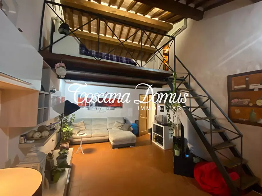 Immagine 8 di Appartamento in vendita  a Siena