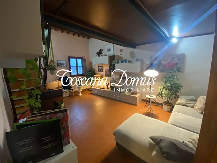 Immagine 7 di Appartamento in vendita  a Siena