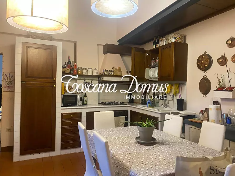 Immagine 3 di Appartamento in vendita  a Siena