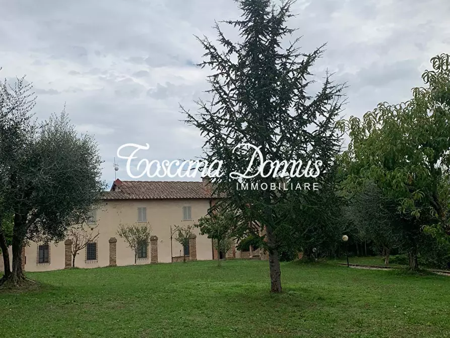 Immagine 16 di Appartamento in vendita  a Siena