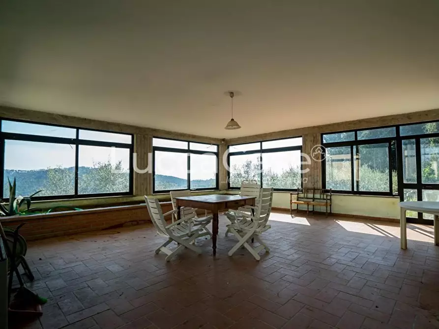 Immagine 31 di Casa colonica in vendita  a Camaiore