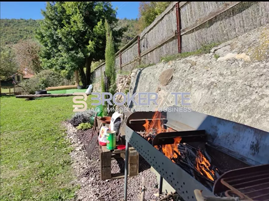 Immagine 7 di Rustico / casale in vendita  a Fivizzano