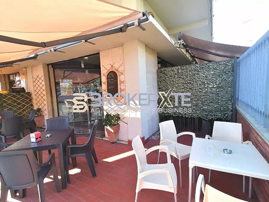 Immagine 4 di Bar / Ristorante in affitto  a Massa