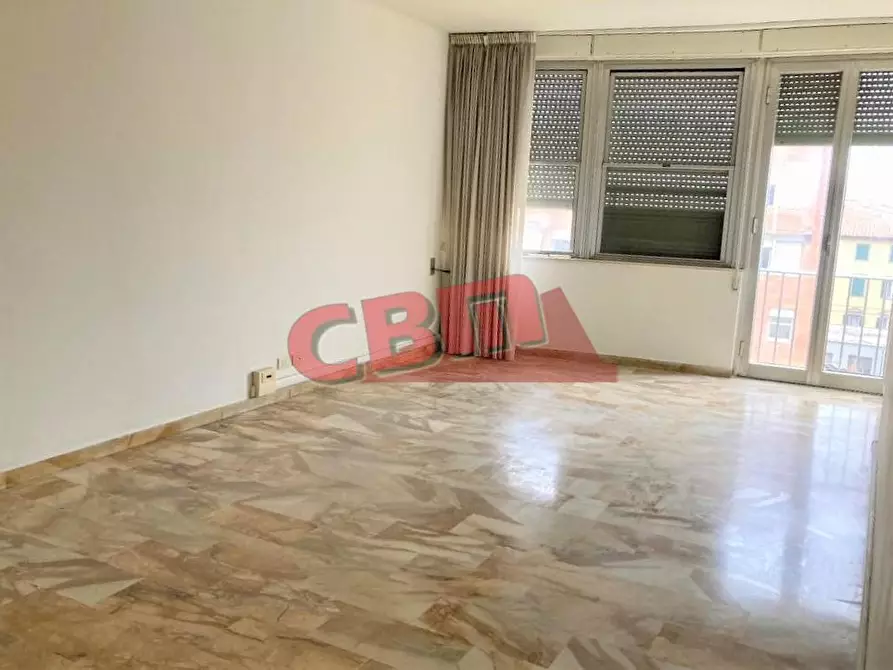 Immagine 3 di Ufficio in vendita  a Livorno