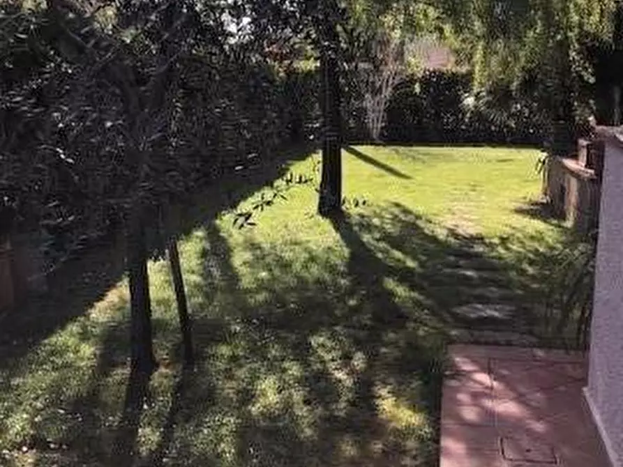 Immagine 11 di Casa bifamiliare in affitto  a Forte Dei Marmi