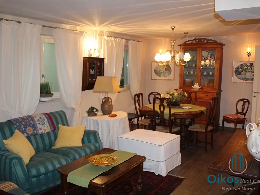 Immagine 13 di Villa in affitto  a Forte Dei Marmi