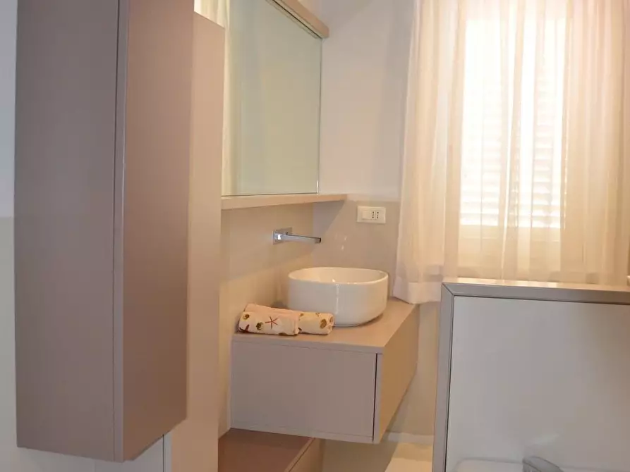 Immagine 13 di Villa in affitto  a Forte Dei Marmi