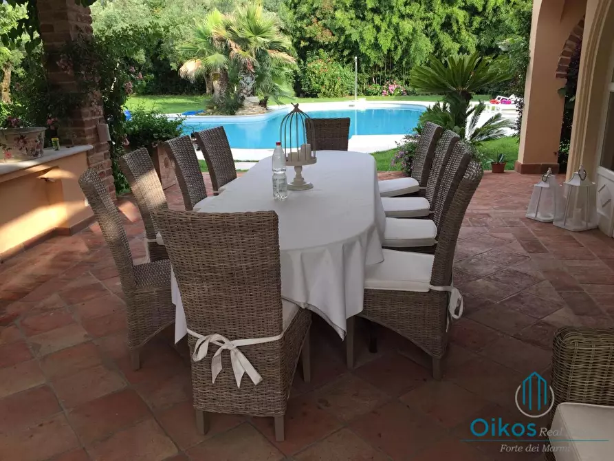 Immagine 5 di Villa in affitto  a Pietrasanta