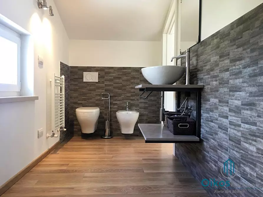 Immagine 7 di Casa bifamiliare in affitto  a Forte Dei Marmi