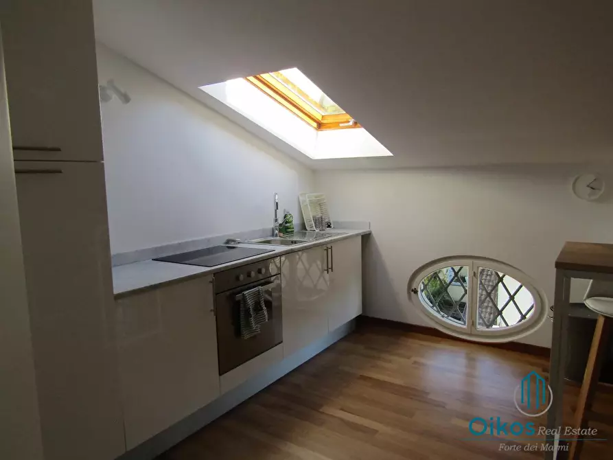 Immagine 7 di Mansarda in affitto  a Forte Dei Marmi