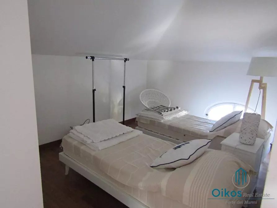 Immagine 10 di Mansarda in affitto  a Forte Dei Marmi